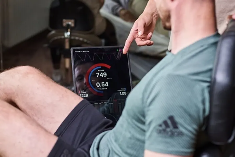 Osteoporose und Knochendichte: Krafttraining und Nährstoffe zur Prävention